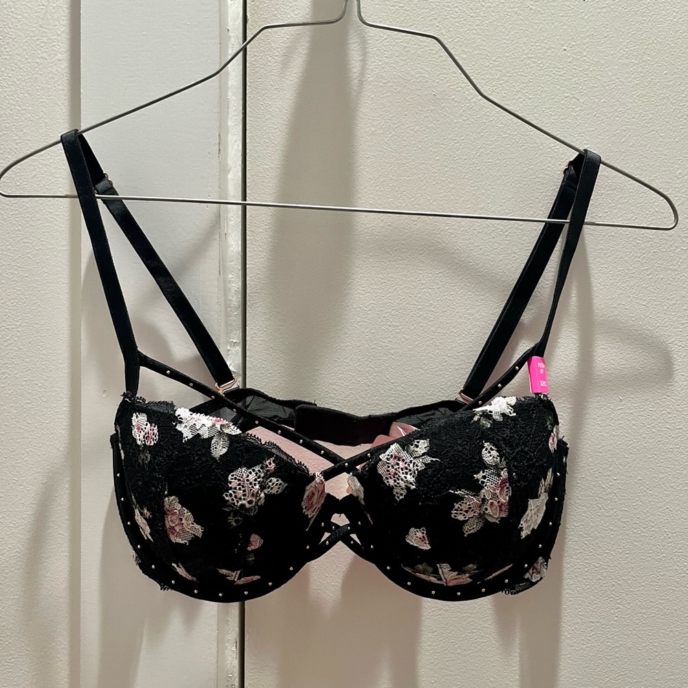 Victoria’s Secret PINK date push up bra 32C NWT